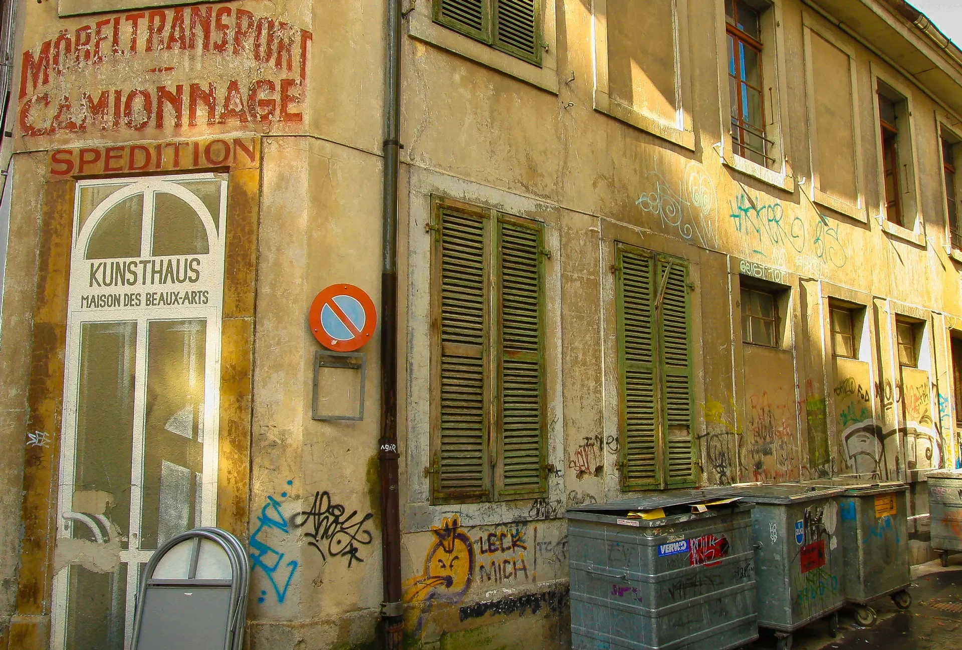 Möbeltransport oder Kunsthaus